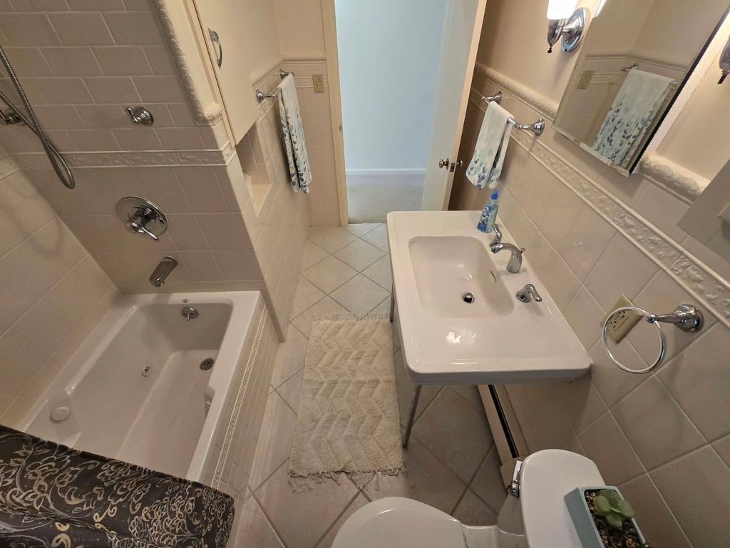 Image 35 of property listing at 14652 N IL Hwy 37 Highway, Mt Vernon, IL 62864