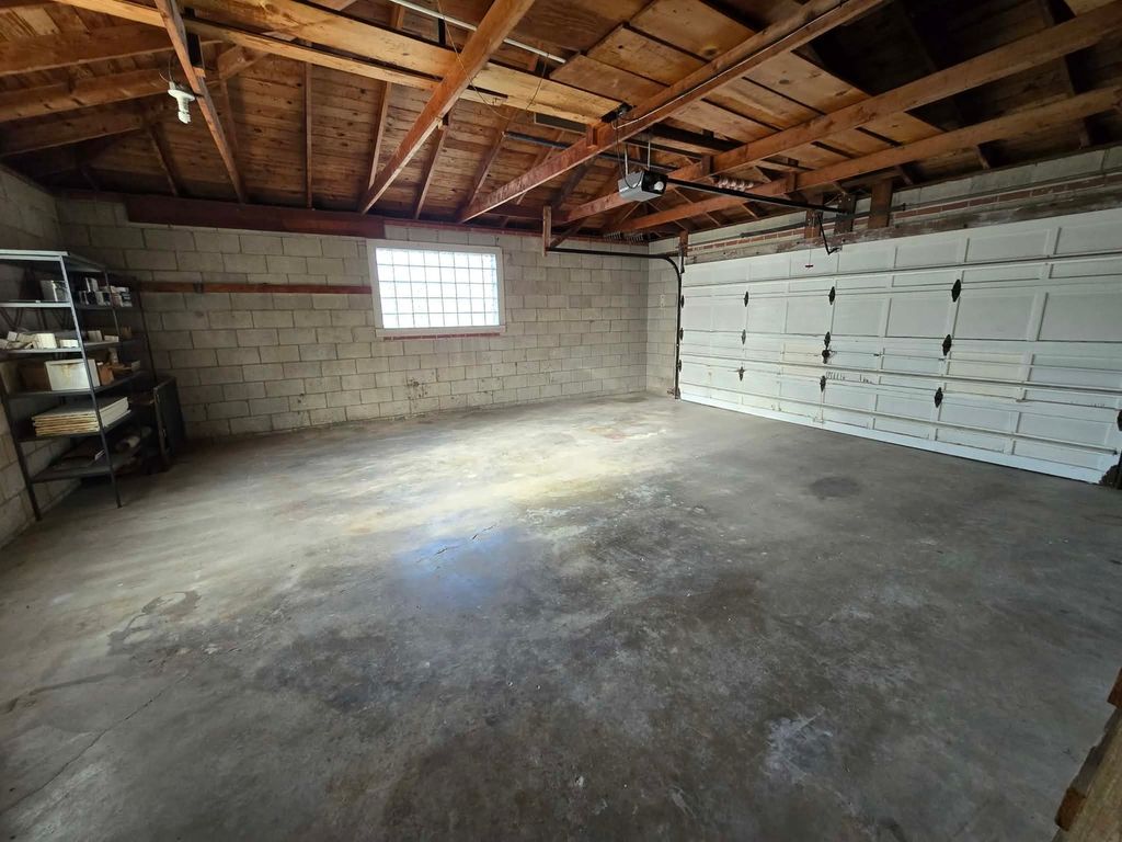 Image 50 of property listing at 14652 N IL Hwy 37 Highway, Mt Vernon, IL 62864