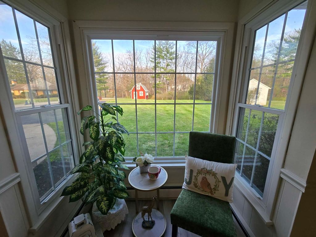 Image 9 of property listing at 14652 N IL Hwy 37 Highway, Mt Vernon, IL 62864