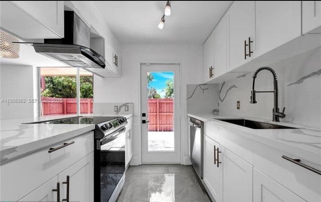 20010 SW 123rd Dr 20010, Miami, FL 33177