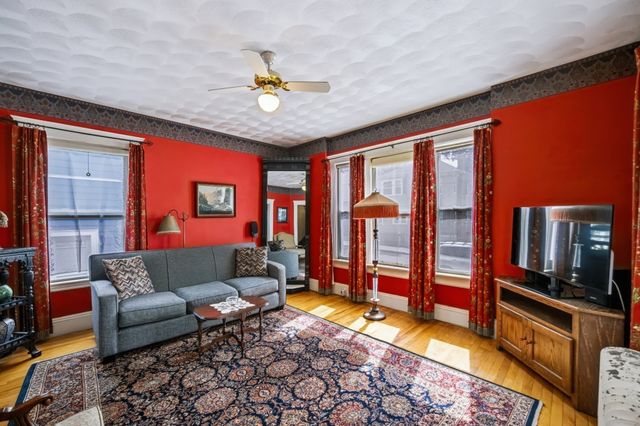 52 Vane St, Quincy, MA 02171
