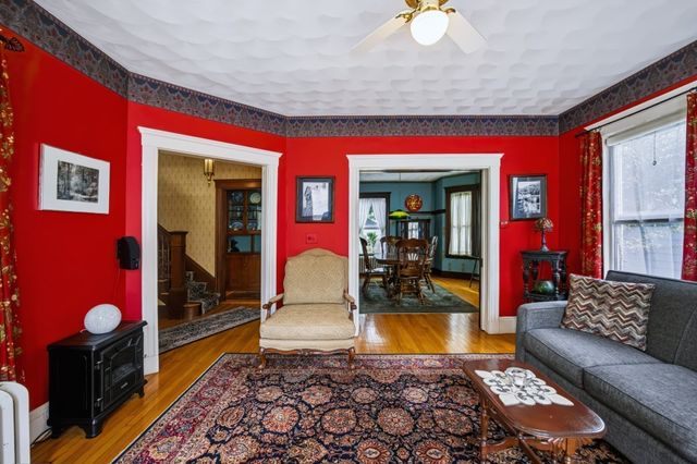 52 Vane St, Quincy, MA 02171