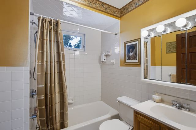 52 Vane St, Quincy, MA 02171