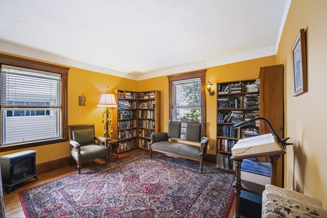 52 Vane St, Quincy, MA 02171