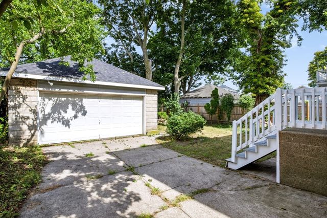 52 Vane St, Quincy, MA 02171