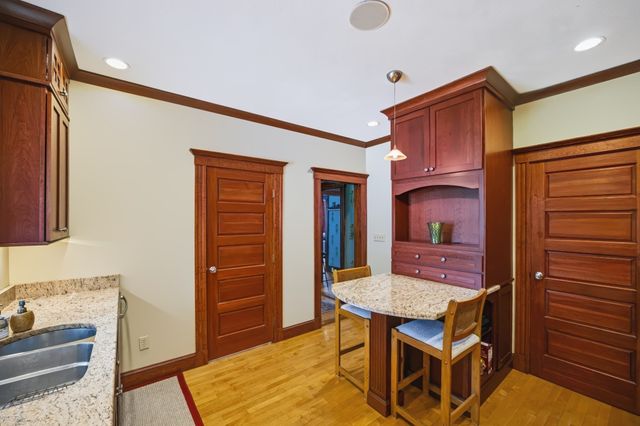 52 Vane St, Quincy, MA 02171