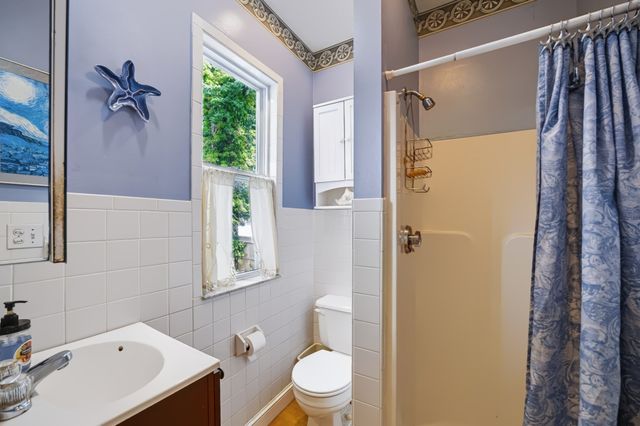52 Vane St, Quincy, MA 02171
