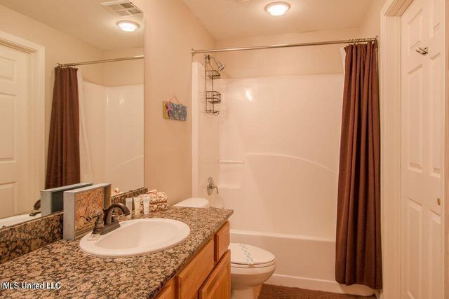 2230 Beach Drive, 808, Gulfport, MS 39507