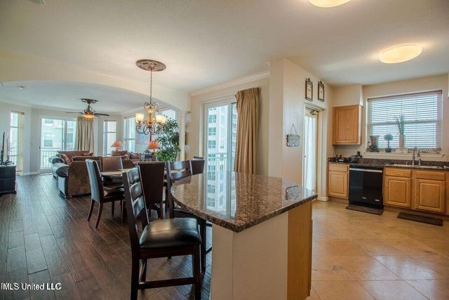 2230 Beach Drive, 808, Gulfport, MS 39507