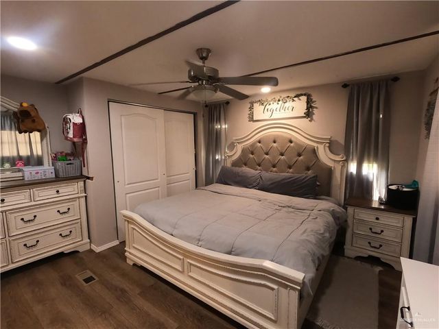 315 W Oscar Gonzalez Avenue, Elsa, TX 78541