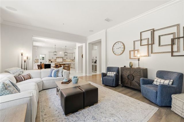 359 Loire Valley, Simi Valley, CA 93065