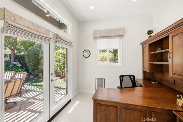 359 Loire Valley, Simi Valley, CA 93065