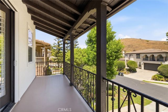 359 Loire Valley, Simi Valley, CA 93065