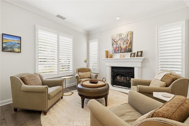 359 Loire Valley, Simi Valley, CA 93065