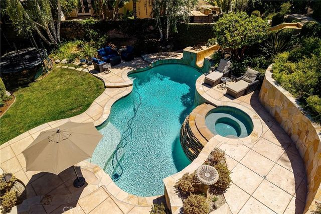 359 Loire Valley, Simi Valley, CA 93065