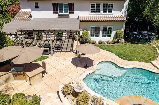 359 Loire Valley, Simi Valley, CA 93065