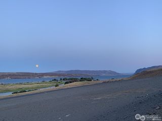 51 King Salmon Court, Vantage, WA 98950