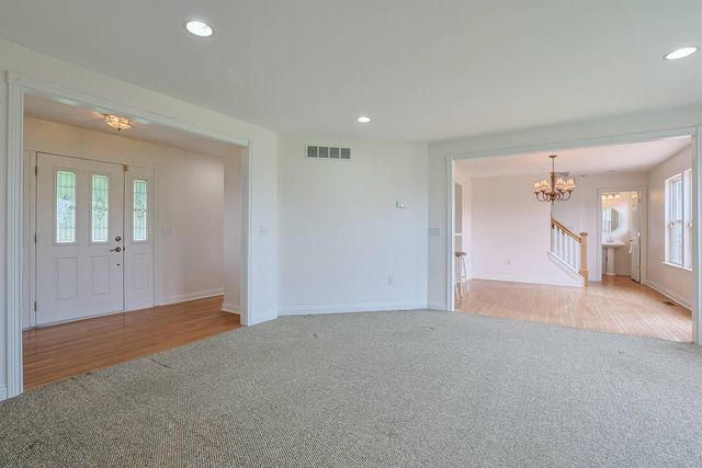 8835 Richmond Road, Union, KY 41091