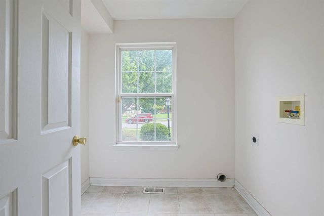 8835 Richmond Road, Union, KY 41091