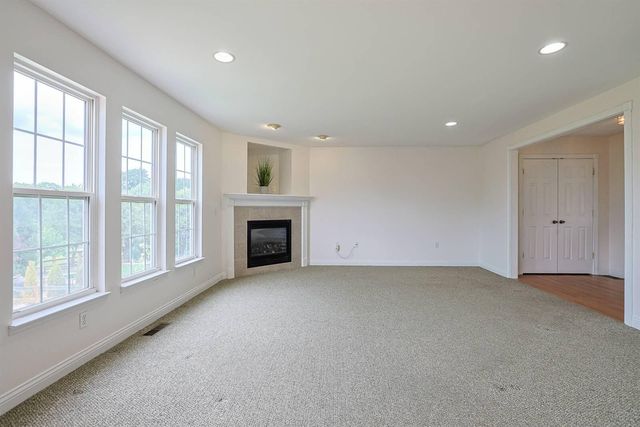 8835 Richmond Road, Union, KY 41091