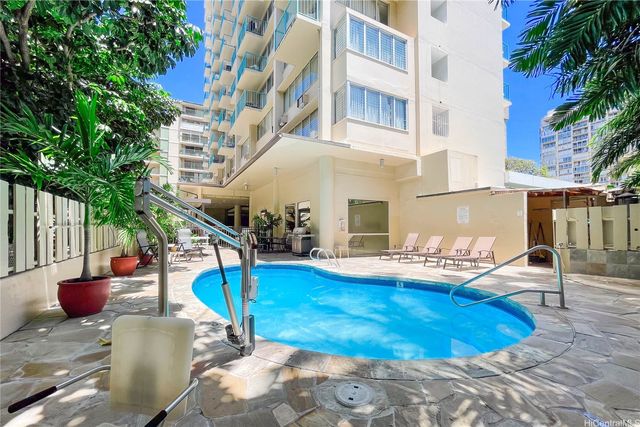 444 Kanekapolei Street 810, Honolulu, HI 96815