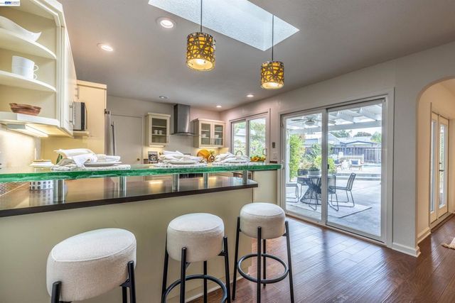 749 Orion Way, Livermore, CA 94550