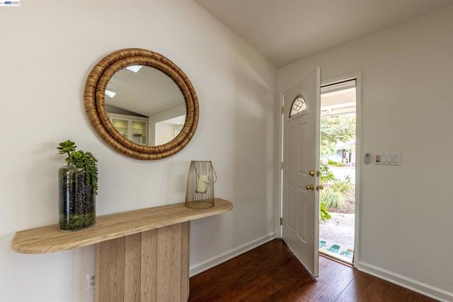 749 Orion Way, Livermore, CA 94550