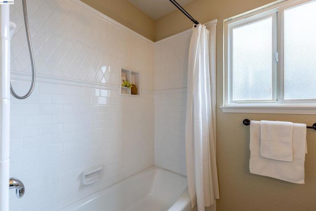 749 Orion Way, Livermore, CA 94550