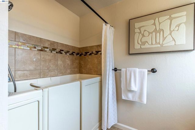 749 Orion Way, Livermore, CA 94550