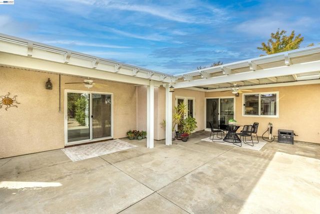 749 Orion Way, Livermore, CA 94550