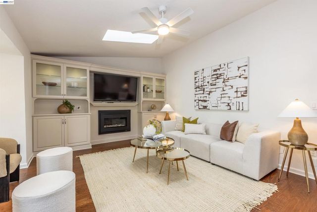 749 Orion Way, Livermore, CA 94550