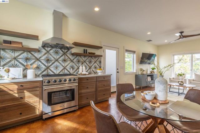 749 Orion Way, Livermore, CA 94550