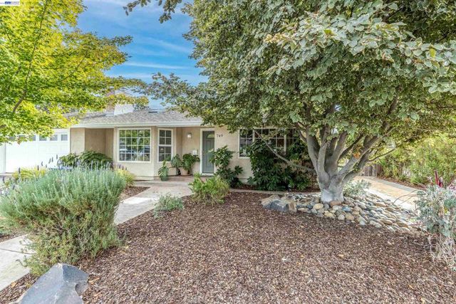 749 Orion Way, Livermore, CA 94550
