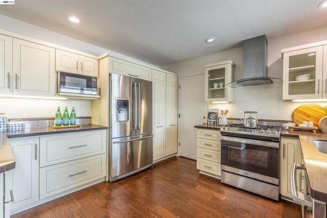 749 Orion Way, Livermore, CA 94550