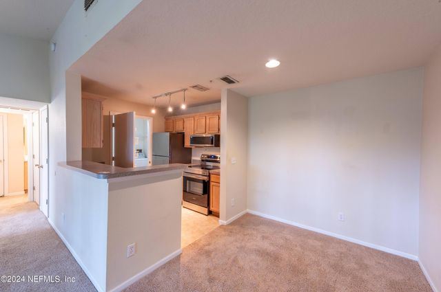 7701 TIMBERLIN PARK Boulevard 234, Jacksonville, FL 32256