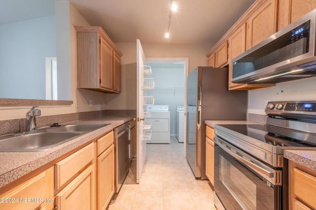 7701 TIMBERLIN PARK Boulevard 234, Jacksonville, FL 32256