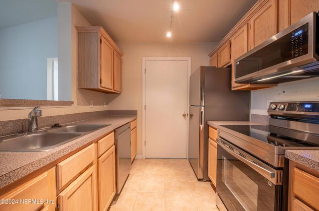 7701 TIMBERLIN PARK Boulevard 234, Jacksonville, FL 32256
