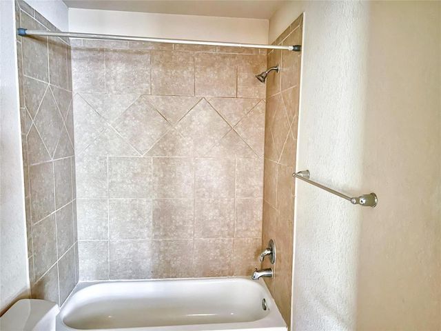 808 Belvedere Dr, Conroe, TX 77301