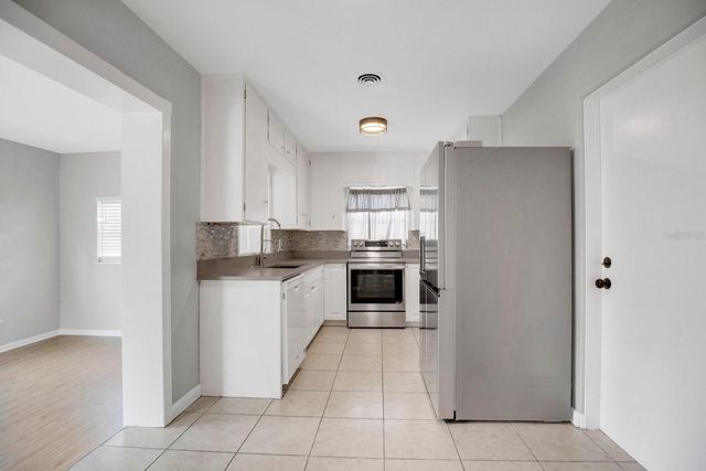 1427 BRYN MAWR STREET, Orlando, FL 32804