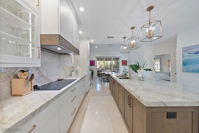 4719 Villa Mare LN, Naples, FL 34103