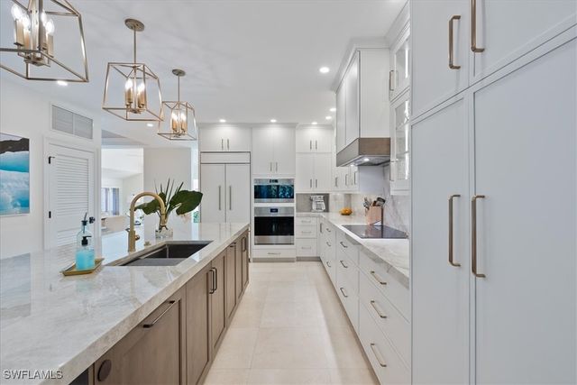 4719 Villa Mare LN, Naples, FL 34103