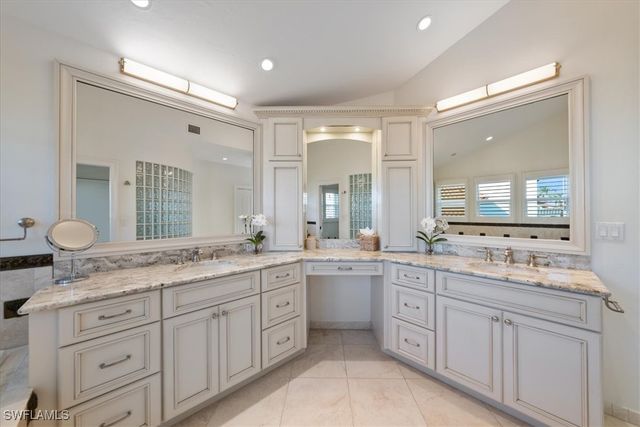 4719 Villa Mare LN, Naples, FL 34103