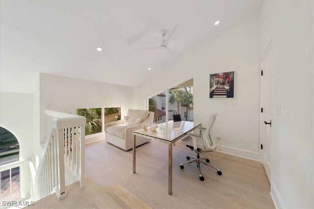 4719 Villa Mare LN, Naples, FL 34103