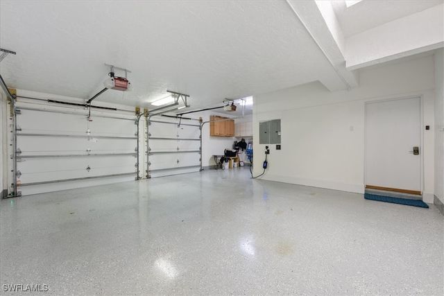 4719 Villa Mare LN, Naples, FL 34103