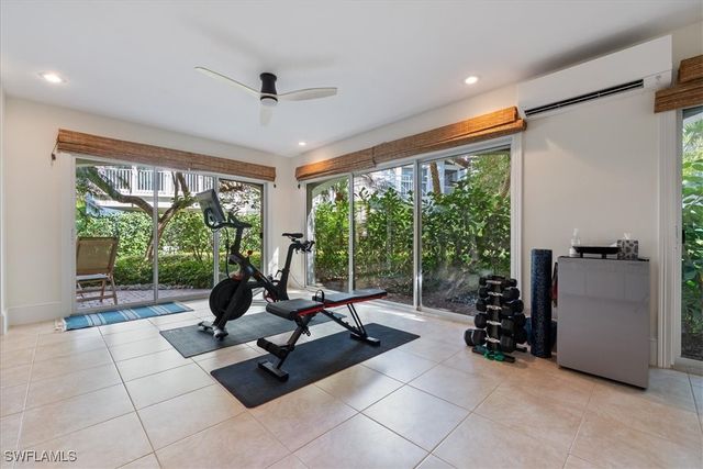 4719 Villa Mare LN, Naples, FL 34103