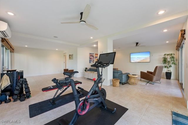 4719 Villa Mare LN, Naples, FL 34103