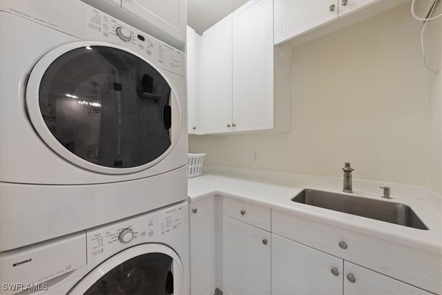 4719 Villa Mare LN, Naples, FL 34103