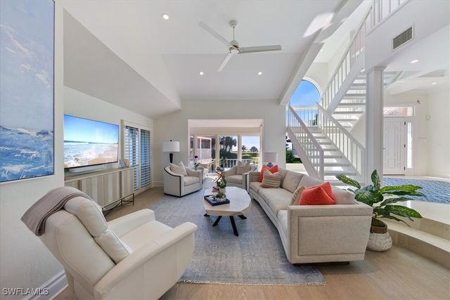 4719 Villa Mare LN, Naples, FL 34103