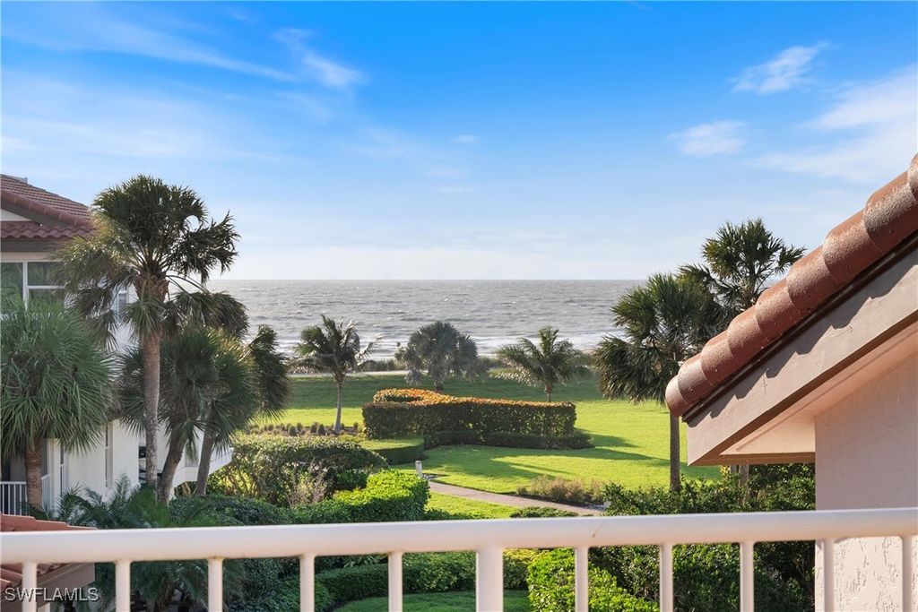 4719 Villa Mare LN, Naples, FL 34103