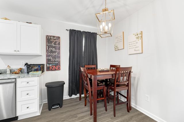 470 Meadowbrook Dr, Mcminnville, TN 37110